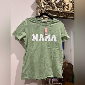Green 'Mama' Graphic T-Shirt NWT size M